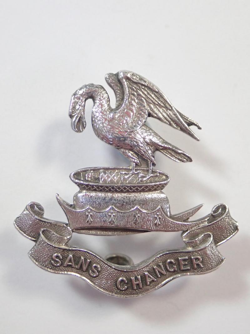 Liverpool Pals Hallmarked Officers Cap Badge (Elkington 1914).