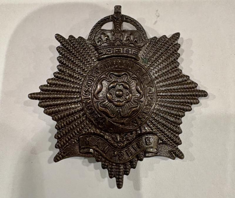 Hampshire Regiment: Officer's Cap badge - OSD blades
