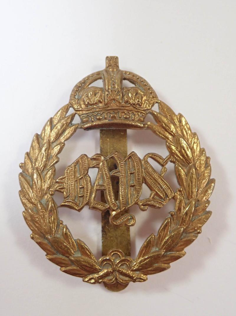 The Queens Bays (2nd Dragoon Guards) Cap Badge