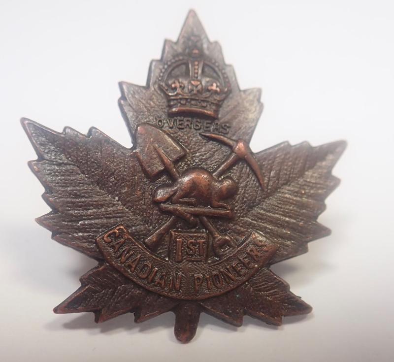 1st Canadian Pioneers CEF Collar Badge