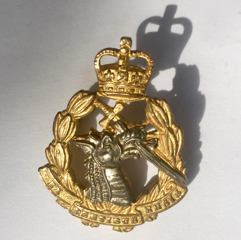 Royal Army Dental Officer's silver & Gilt Collar Badge