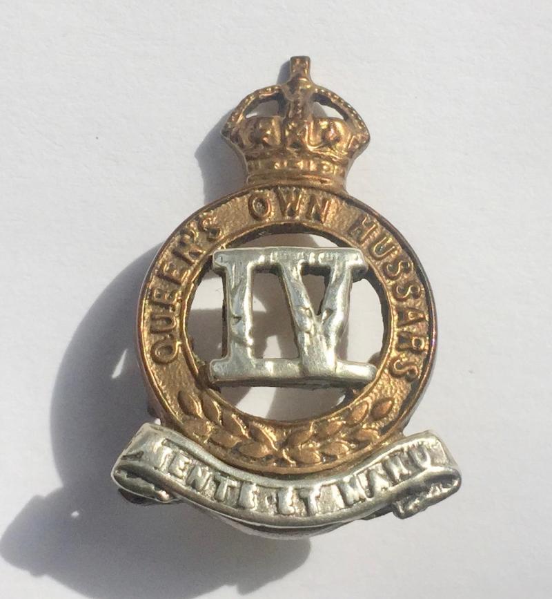 IV Queen's Own Hussars Officer's Collar Badge