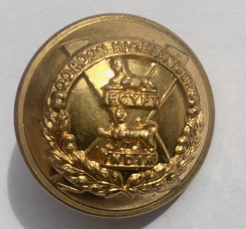 Large Gilt Button Gordon Highlanders