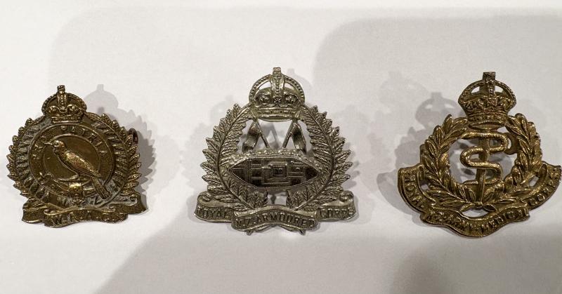3 New Zealand Badges