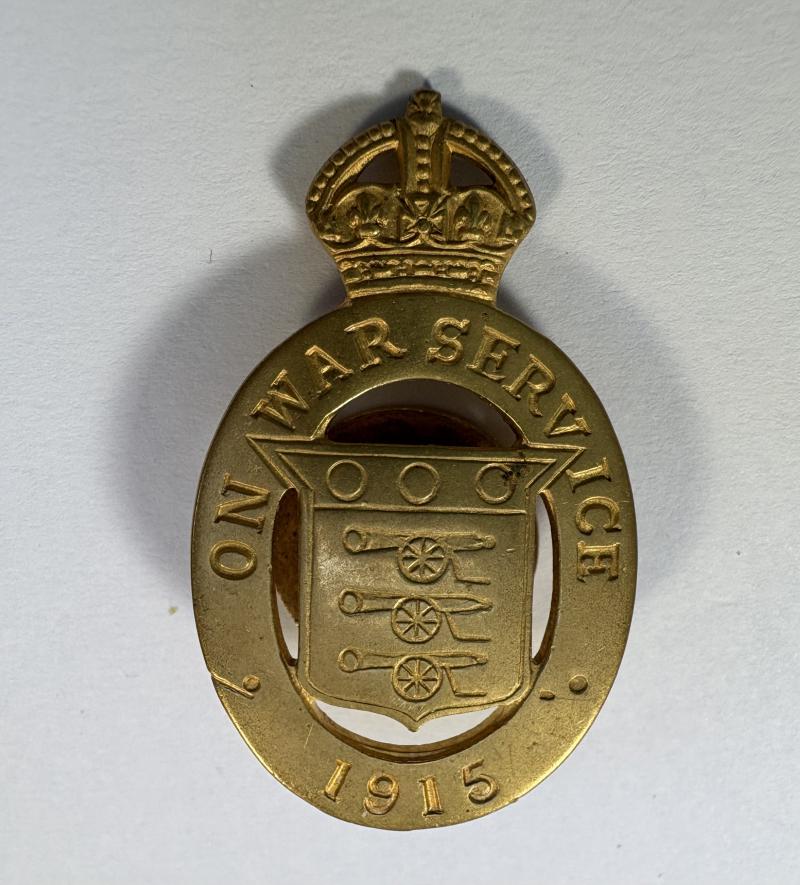 On War Service Lapel Badge 1915