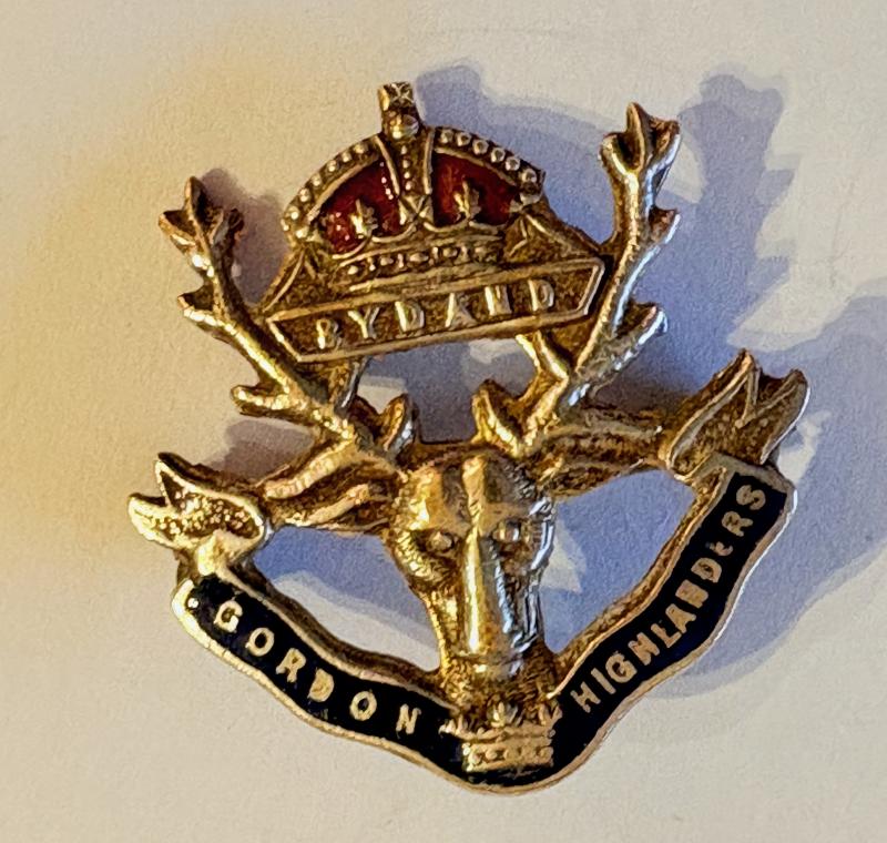 Gordon Highlanders Sweetheart Badge. C. WW1