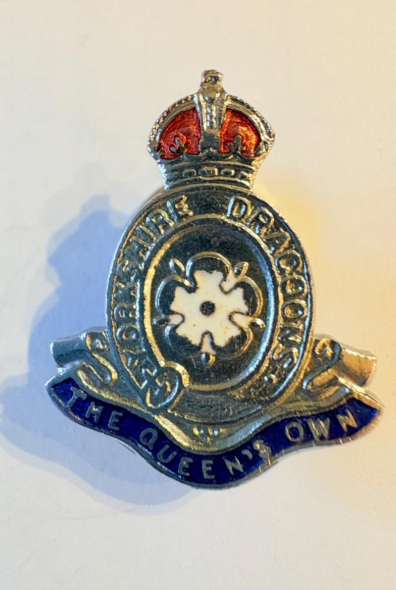 Lapel badge: The Queen's Own