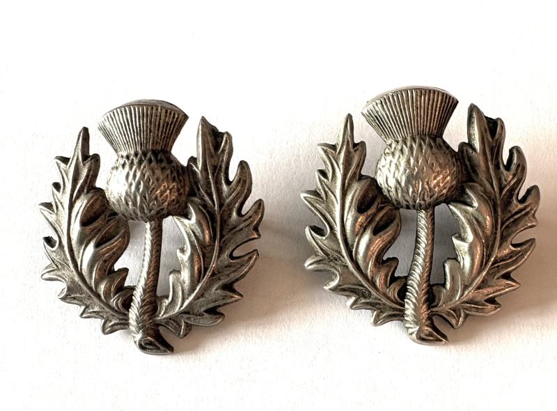 A good pair of 15th London Scottish Collar badges