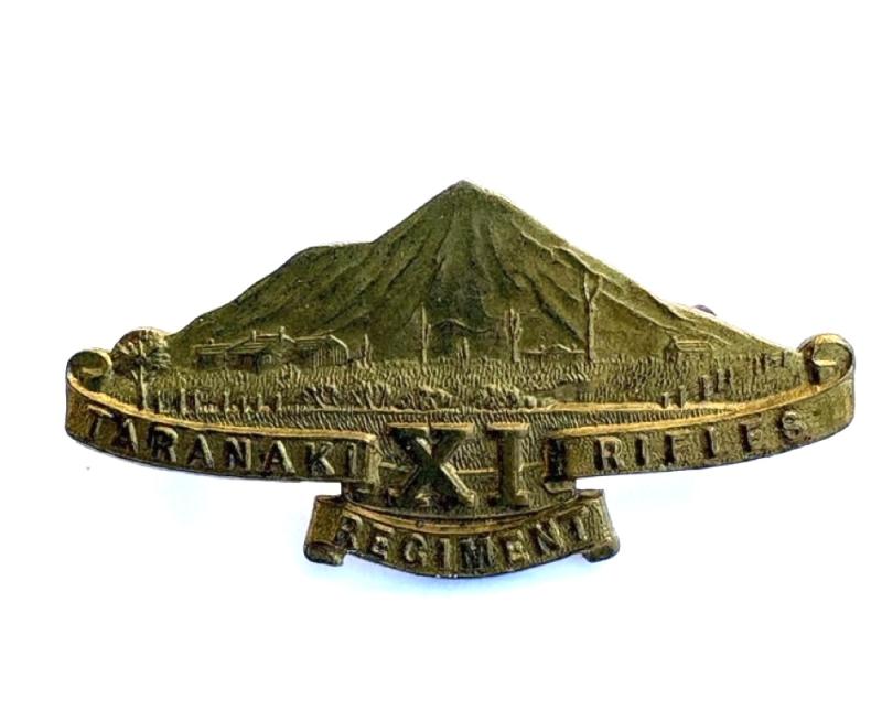 New Zealand Cap Badge: Taranaki XI Rifles Regiment C. WW1 Gaunt tab