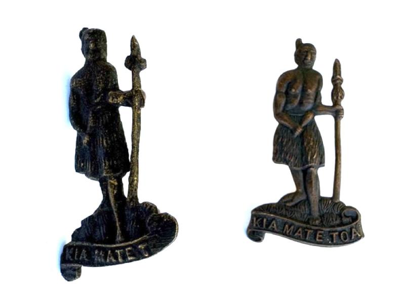 A pair of New Zealand Collar Badges: 8th Southland Regiment