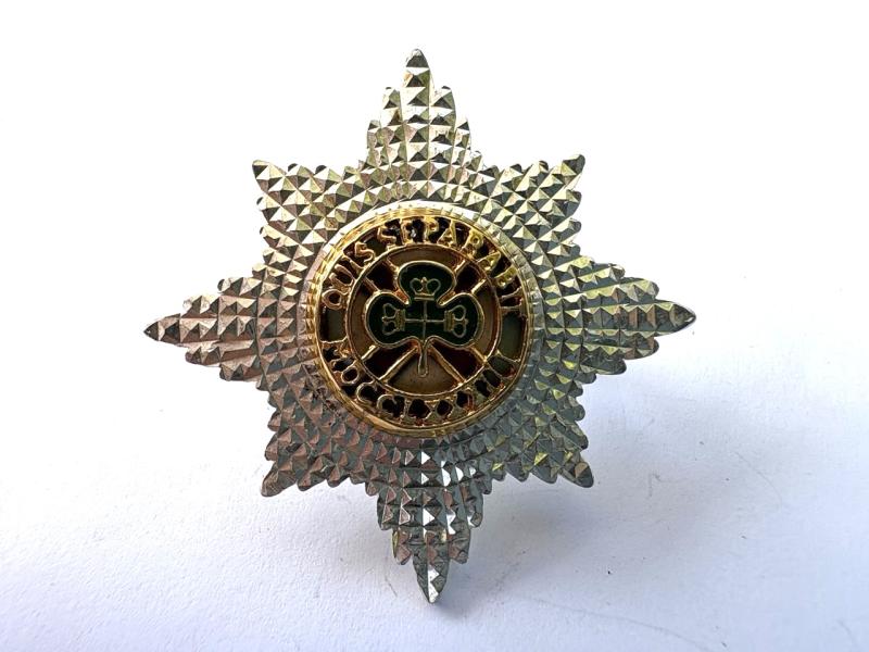 IRISH GUARDS CAP/FORAGE BADGE - STAR