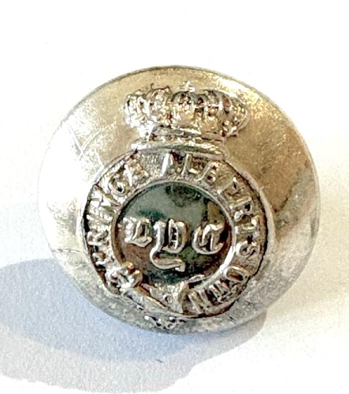 Victorian Leicestershire Yeomanry Cavalry Silver plated Large Button.